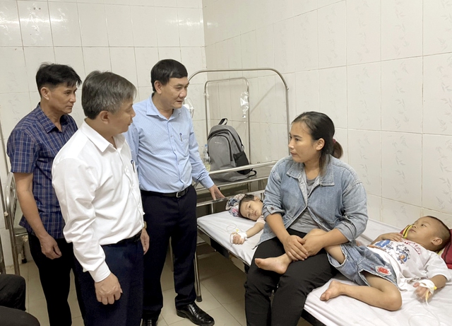 Sức khoẻ của trẻ mầm non ở Nghệ An nhập viện, nghi ngộ độc thực phẩm đã ổn định - Ảnh 2.