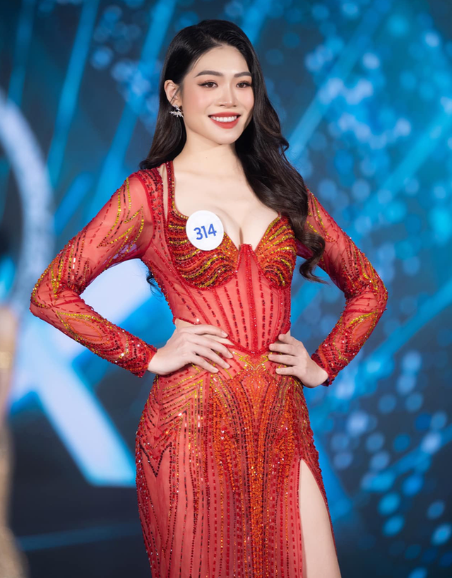 Nhan sắc xứ Thanh 'triệu view' giành Người đẹp truyền thông Miss World Vietnam 2023 là ai? - Ảnh 3.