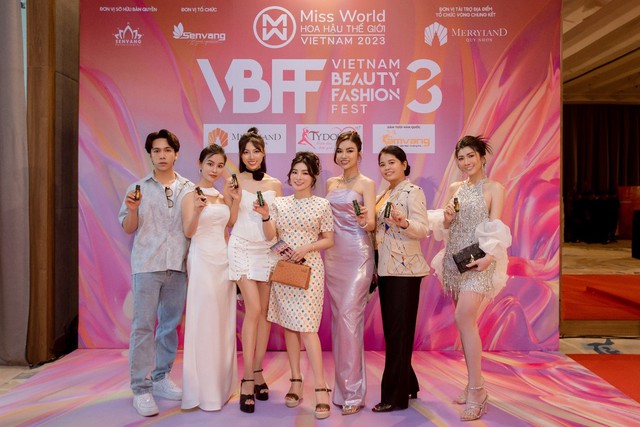 Dàn khách mời nổi bật trong Private show Vietnam Beauty Fashion Fest 2023 - Ảnh 4.