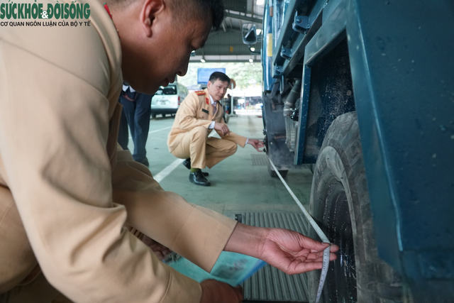 Trong 2 tháng, lực lượng CSGT hỗ trợ đăng kiểm gần 160.000 xe - Ảnh 3.