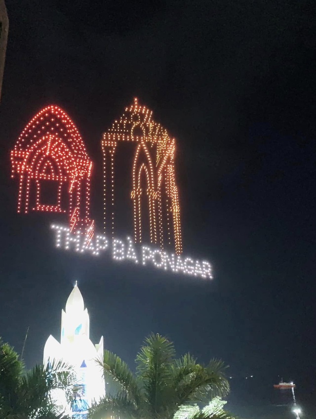 Bữa tiệc ánh sáng, âm thanh độc đáo tại Festival biển Nha Trang-Khánh Hòa 2023 - Ảnh 2.