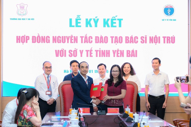 Sở Y tế tỉnh Yên Bái và trường Đại học Y Hà Nội ký kết hợp đồng nguyên tắc đào tạo bác sĩ nội trú  - Ảnh 3.