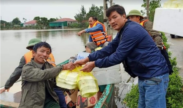 Niềm đam mê của những &quot;nhà báo không thẻ&quot; - Ảnh 4.