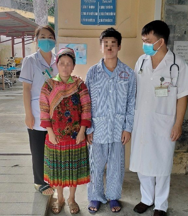 24 ngày căng thẳng cứu bệnh nhân uốn ván nặng của bác sĩ bệnh viện miền núi - Ảnh 1.