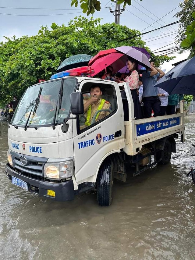 Thi tốt nghiệp THPT: Hơn 11.500 thí sinh bỏ làm thủ tục thi - Ảnh 2.