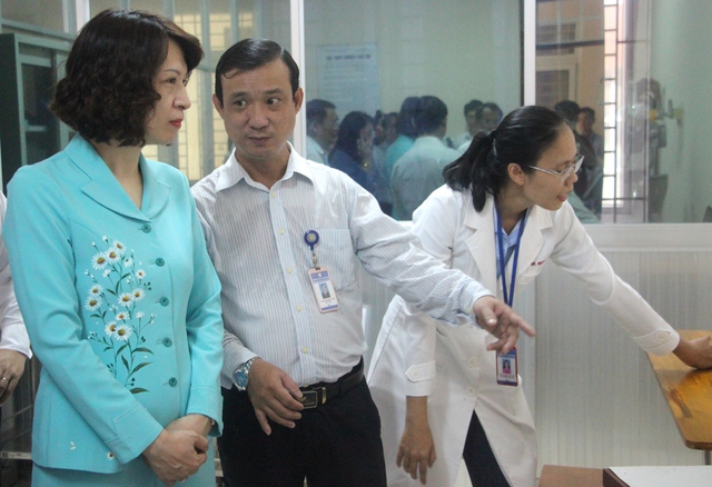 Thứ trưởng Bộ Y tế Nguyễn Thị Liên Hương: Phải nâng cao chất lượng đào tạo ngành y - Ảnh 1.