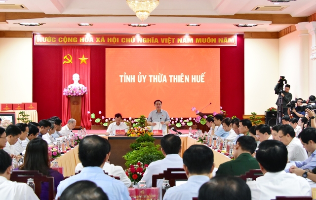 Chủ tịch Quốc hội: Thừa Thiên Huế cần chuẩn bị tốt đề án thành lập thành phố trực thuộc Trung ương - Ảnh 1.