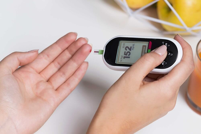 Chọn sản phẩm hỗ trợ ổn định đường huyết và hỗ trợ giảm nguy cơ biến chứng bệnh tiểu đường - Ảnh 1.