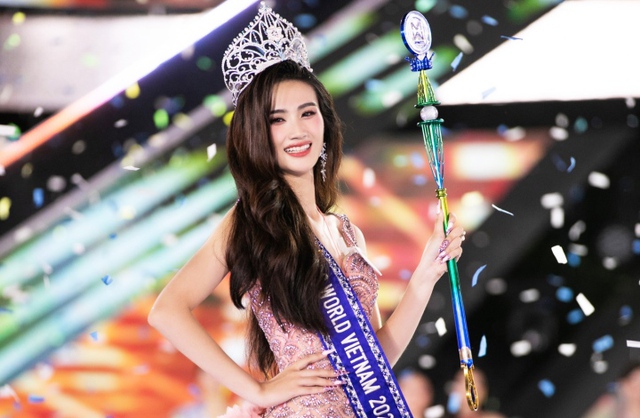 Tân Miss World Vietnam Huỳnh Trần Ý Nhi - Người đẹp tài sắc vẹn toàn - Ảnh 1.