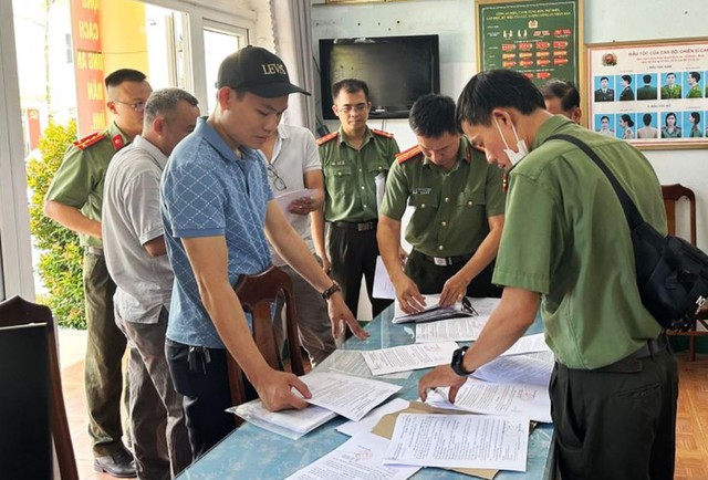 Phá đường dây cho vay nặng lãi hơn 20.000 tỷ đồng do người Trung Quốc cầm đầu - Ảnh 1.