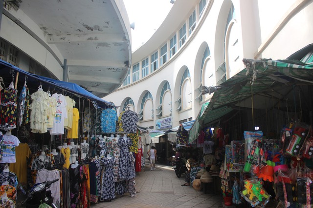 Rệu rã chợ Đầm tròn Nha Trang sau hơn nửa thế kỷ tồn tại - Ảnh 11.