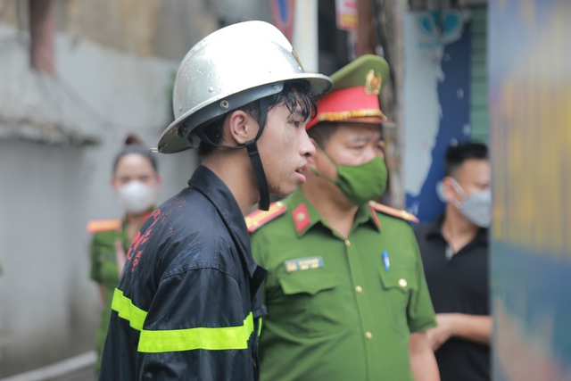 Cả 3 nạn nhân trong vụ cháy tại Thổ Quan, Đống Đa đã tử vong - Ảnh 8.