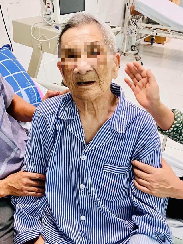Thay khớp háng thành công cho cụ bà 105 tuổi - Ảnh 1.