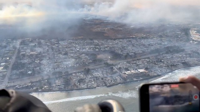 Cháy rừng kinh hoàng ở Hawaii, lửa thiêu rụi thành phố du lịch Lahaina, ít nhất 53 người thiệt mạng - Ảnh 5.