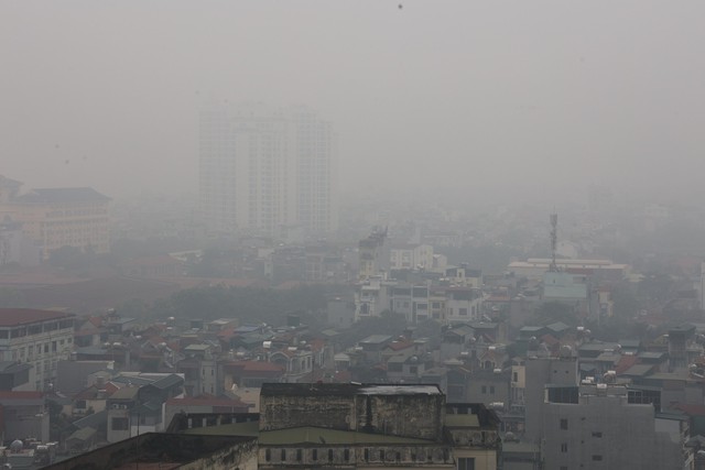 Nguyên nhân gây ra hiện tượng mù sương sáng sớm nay ở Hà Nội - Ảnh 2.