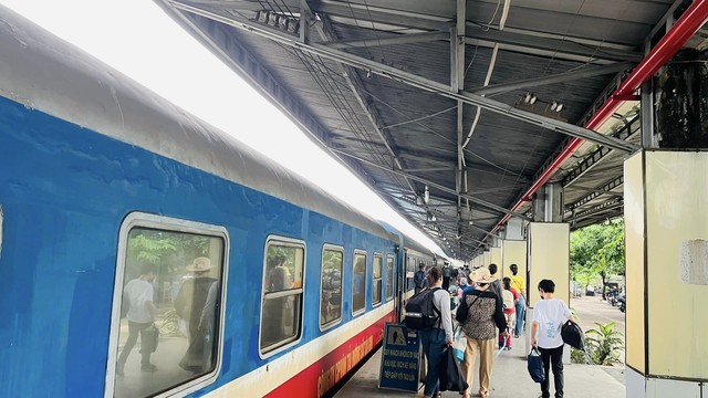 Đường sắt Sài Gòn tăng cường thêm chuyến và giảm giá vé dịp Lễ Quốc khánh 2/9 - Ảnh 1.