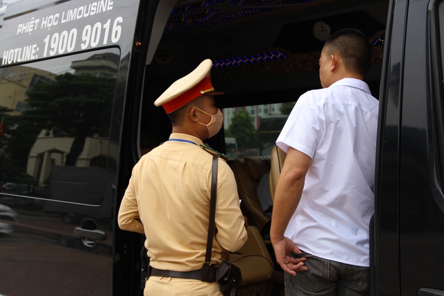 Từ giữa tháng 3, phạt thật nặng xe vi phạm giao thông tại Hà Nội- Ảnh 2.