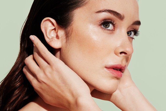 12 cách duy trì và tăng cường collagen trên khuôn mặt để trẻ mãi không già - Ảnh 2.