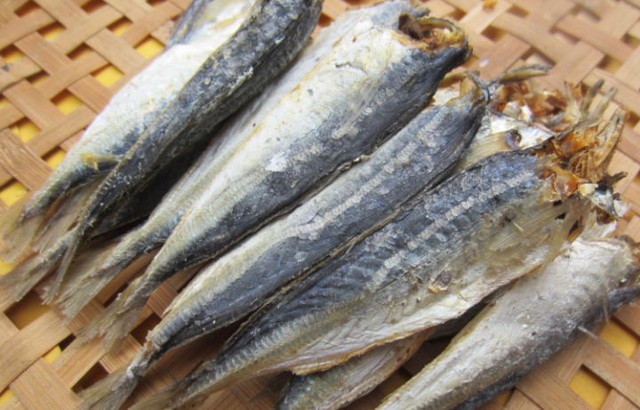 Các chuyên gia nói gì về việc ăn cá khô giảm phát triển khối u? - Ảnh 2.