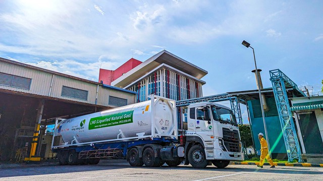 CNG Việt Nam – Đơn vị đầu tiên được cấp giấy chứng nhận đủ điều kiện thương nhân kinh doanh LNG tại Việt Nam - Ảnh 1.