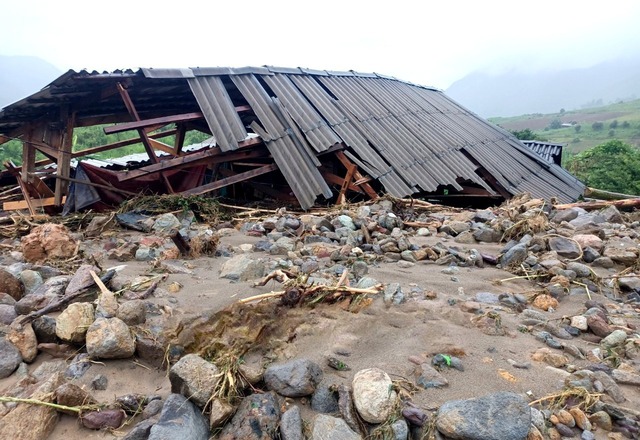Lai Châu: 7 người thương vong do mưa lớn, sạt lở đất liên tiếp trong 3 ngày - Ảnh 1.