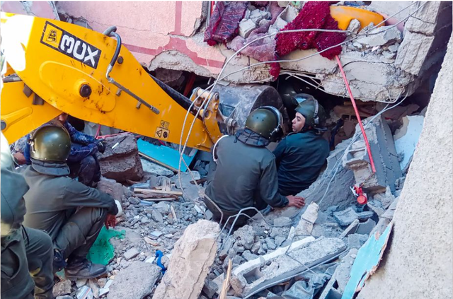 Động đất kinh hoàng: Maroc để Quốc tang 3 ngày, nỗ lực tìm kiếm người sống sót - Ảnh 1.