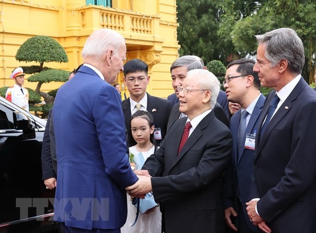 Tổng Bí thư Nguyễn Phú Trọng chủ trì Lễ đón chính thức Tổng thống Hoa Kỳ Joe Biden - Ảnh 4.