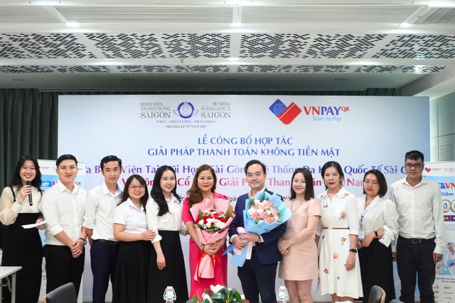 Người dân thanh toán VNPAY tại Bệnh viện Tai Mũi Họng Sài Gòn và Đa khoa Quốc tế Sài Gòn - Ảnh 1.