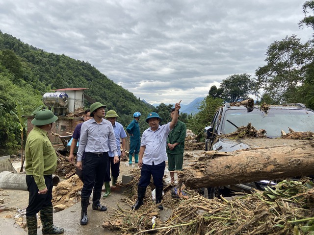 Cảnh tan hoang sau trận lũ ống kinh hoàng ở Lào Cai - Ảnh 6.