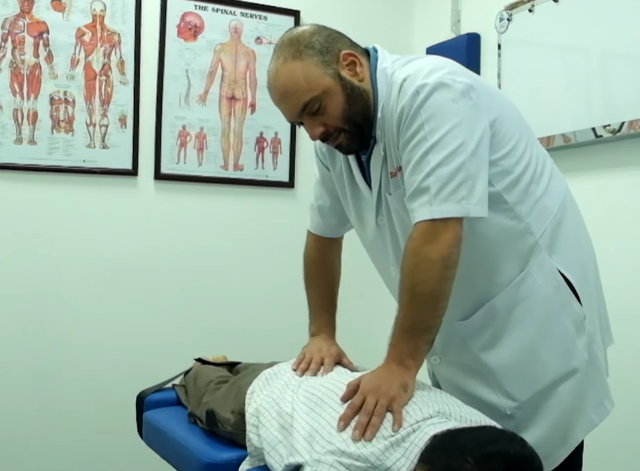 Bác sĩ Rob Sleiman: cơ duyên trở thành bác sĩ Chiropractic từ một chấn thương do tai nạn - Ảnh 1.