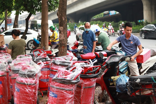 Hàng nghìn nhà trọ tại một quận ở Hà Nội không có lối thoát nạn, vi phạm PCCC- Ảnh 3.