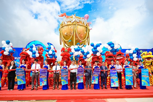 Wonderland Water Park khai trương, Novaworld Phan Thiet bùng nổ trong kỳ nghỉ lễ 2/9 - Ảnh 1.