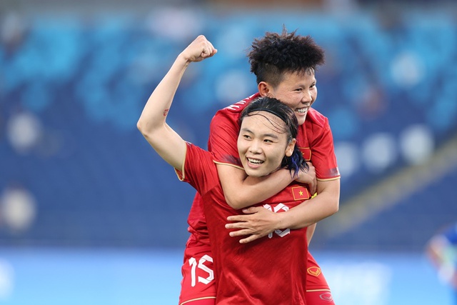 Thắng giòn giã Bangladesh 6-1, tuyển nữ Việt Nam sáng cửa đi tiếp ở ASIAD 19 - Ảnh 1.