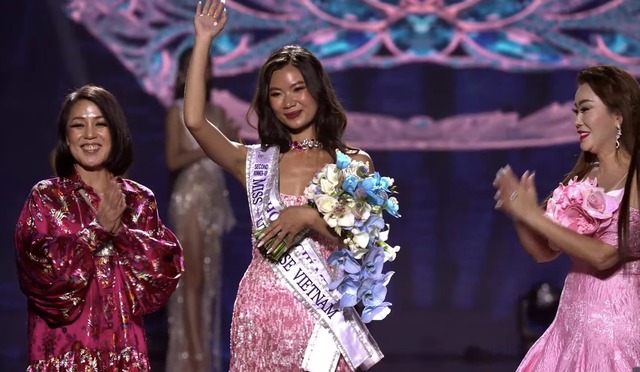 Bùi Quỳnh Hoa đến từ Hà Nội đăng quang Miss Universe Vietnam 2023 - Ảnh 3.