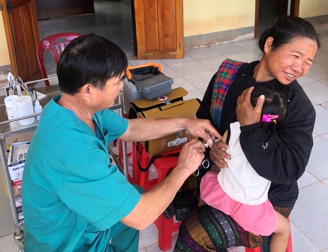 Quảng Bình nhanh chóng triển khai tiêm chủng sau khi tiếp nhận vaccine- Ảnh 3.