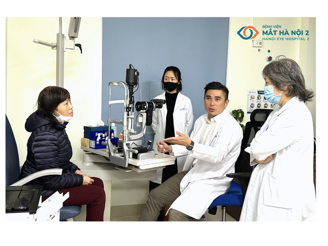 Công nghệ ghép nội mô giác mạc (DMEK): Bước tiến mới mang ánh sáng trở lại cho bệnh nhân tại Bệnh Viện Mắt Hà Nội 2- Ảnh 3. Công nghệ ghép nội mô giác mạc (DMEK): Bước tiến mới mang ánh sáng trở lại cho bệnh nhân tại Bệnh Viện Mắt Hà Nội 2- Ảnh 3.