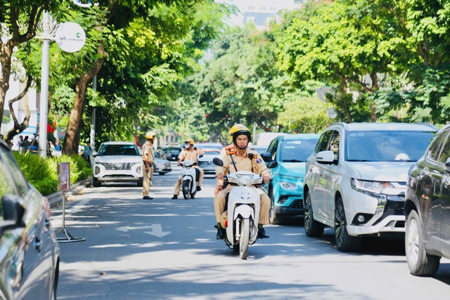 Nhiều biện pháp đảm bảo trật tự ATGT "Ngày hội Văn hóa vì hòa bình"- Ảnh 2.