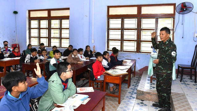 Những người tự nguyện bám rừng bảo vệ loài linh trưởng quý hiếm nằm trong Sách đỏ- Ảnh 8.