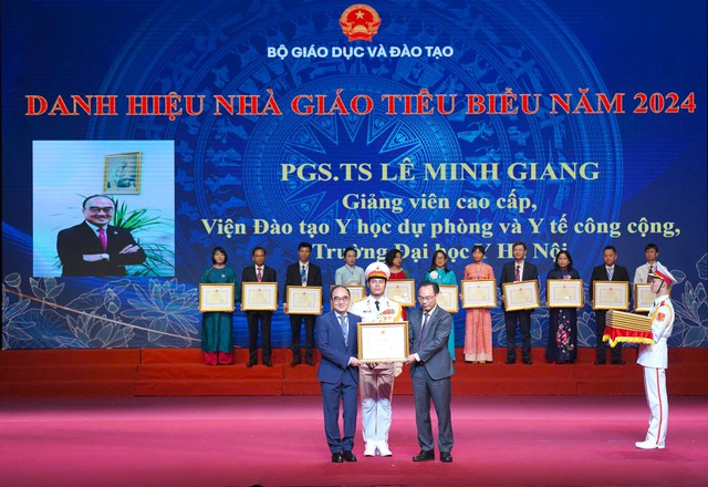 4 nhà giáo ngành Y Dược trực thuộc Bộ Y tế được tuyên dương Nhà giáo tiêu biểu năm 2024- Ảnh 2.