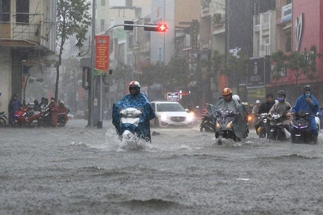 Miền Trung mưa lớn kéo dài, miền Bắc hứng không khí lạnh dồn dập đến cuối tháng 12- Ảnh 2.