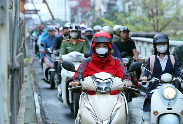 Biển Đông xuất hiện rãnh áp thấp, miền Bắc duy trì sương mù và rét đầu năm 2025- Ảnh 2.