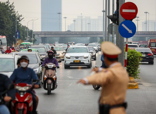 Mô hình ‘Ngã tư an toàn’ được công an Hà Nội triển khai tại những nút giao thông nào?- Ảnh 3.