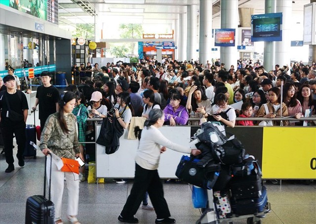 Các hãng hàng không lại được yêu cầu tăng chuyến, Nội Bài dự kiến đón 440.000 khách dịp nghỉ lễ- Ảnh 2.