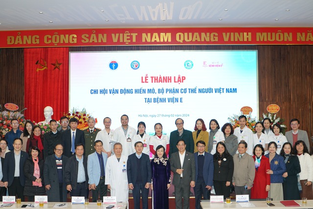 Thành lập Chi hội vận động hiến mô, bộ phận cơ thể người tại BV E đúng dịp Kỷ niệm Ngày Thầy thuốc Việt Nam

- Ảnh 1.