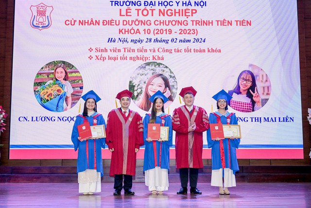 Trường Đại học Y Hà Nội trao bằng tốt nghiệp cho cử nhân Điều dưỡng chương trình tiên tiến Khóa 10- Ảnh 3.