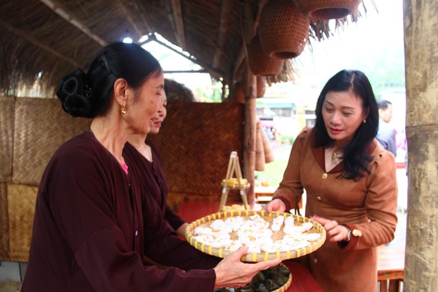 Tái hiện Tết xưa tại một trong những ngôi làng cổ đẹp nhất Việt Nam- Ảnh 4.