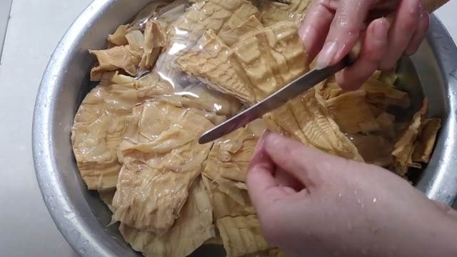 Cách nấu canh măng móng giò - món ngon bổ dưỡng ngày Tết