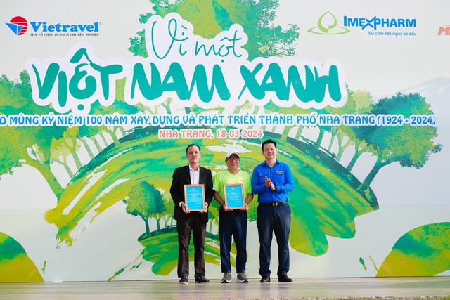 IMEXPHARM chung tay cùng UBND TP Nha Trang bảo vệ môi trường vì cuộc sống khỏe mạnh hơn cho mỗi người dân- Ảnh 2.