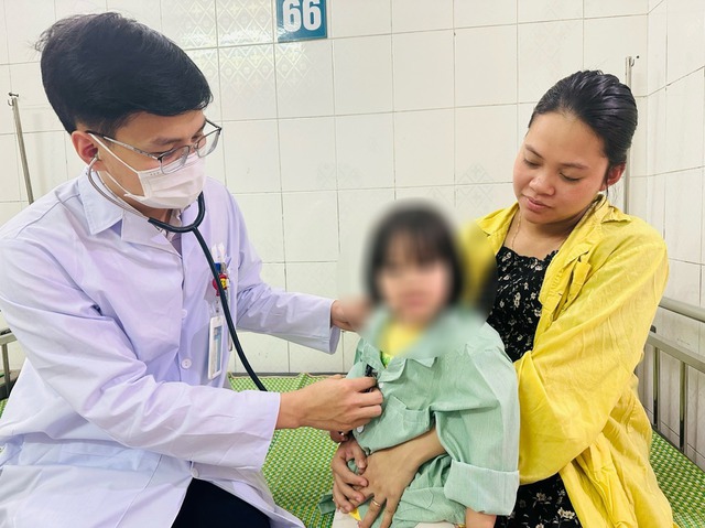 Nhấn vào ảnh để phóng to Cách phòng bệnh hô hấp, da liễu khi thời tiết nồm ẩm- Ảnh 1.