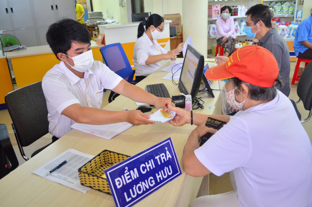 Đóng bảo hiểm xã hội bao nhiêu năm thì được hưởng mức lương hưu cao nhất?- Ảnh 1.